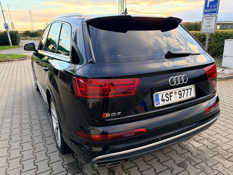 Audi SQ7 (2016) - fotka 7 z 25