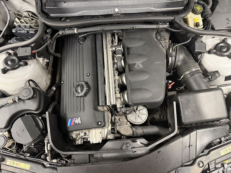 BMW M3 (2002) SMG Coupé CSL paket EU verze - fotka 24 z 25