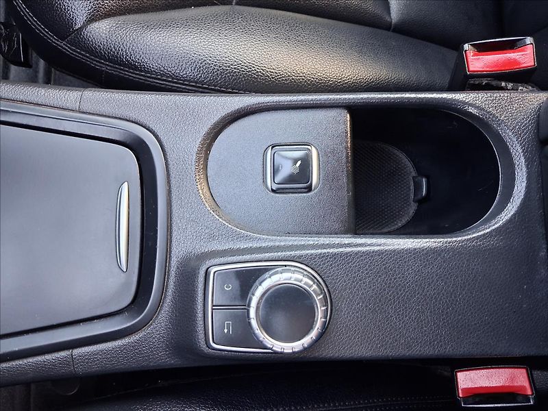 Mercedes-Benz Třídy B 1,8 TAXI - fotka 16 z 17