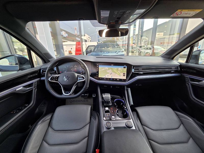 Volkswagen Touareg (2024) 3.0 TDI DSG - fotka 17 z 51
