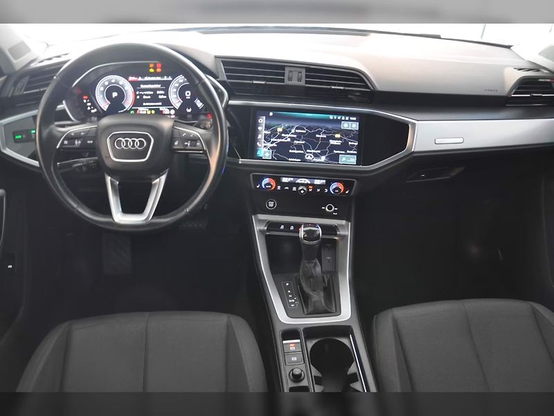 Audi Q3 35TFSI S-Line Ad.Temp LED AC - fotka 12 z 16