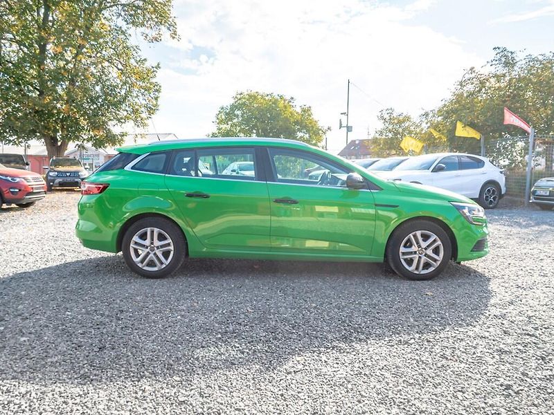 Renault Mégane (2020) 1.4i 75KW - zelená VALENCIA - fotka 4 z 45