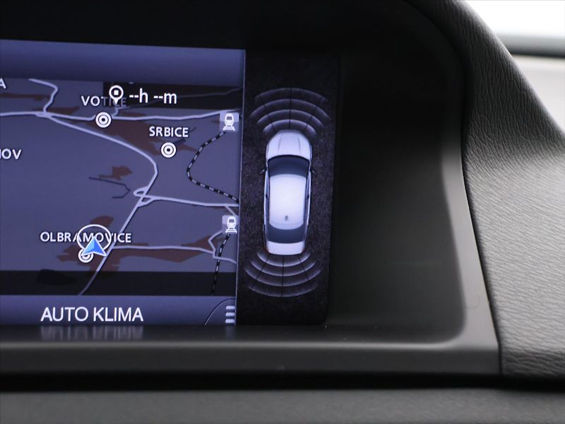 Volvo S80 2,4 D5 158kW DPH Aut. - fotka 21 z 31