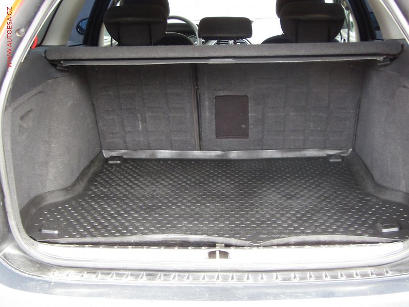Citroën C5 (2006) 1.6 HDi, ČR, AC, TZ, park - fotka 7 z 20