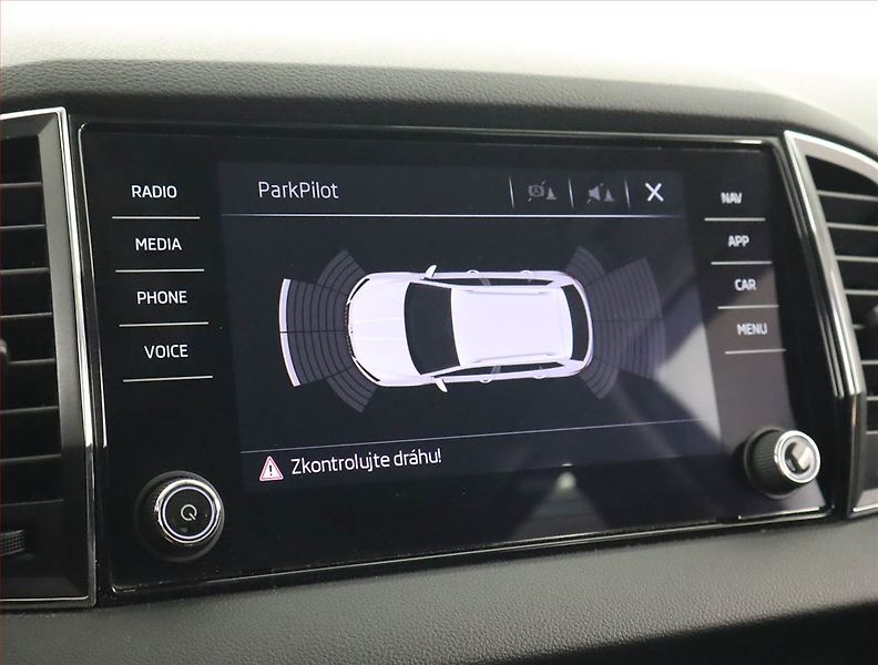 Škoda Karoq (2019) 2.0 TDI, Serv.kniha, Navi - fotka 21 z 21