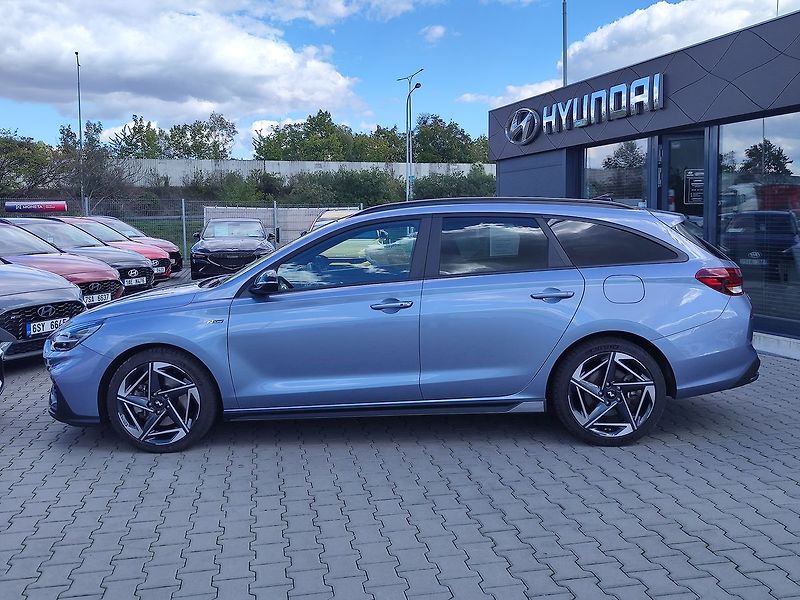 Hyundai i30 1.5 T-GDI/103kW N-Line DCT - fotka 8 z 34