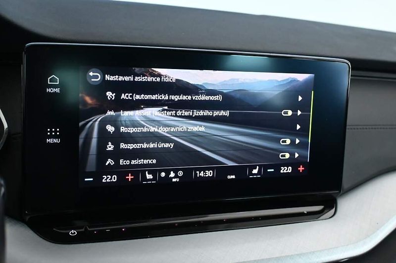 Škoda Octavia (2023) 2.0 LED DSG ACC TOUR VIRTUAL T - fotka 19 z 35