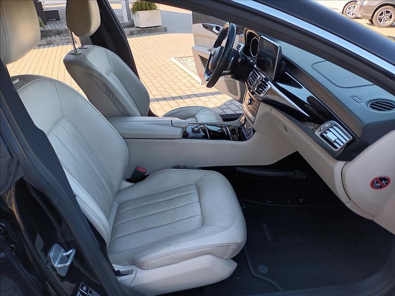Mercedes-Benz CLS 3,0 350d,4Matic,190kw,ČR,1MAJ, - fotka 21 z 43