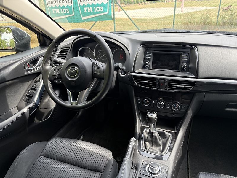 Mazda 6 2.0 Center-Line - fotka 24 z 31