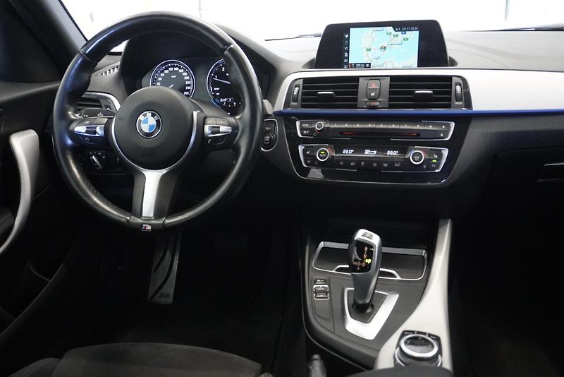 BMW Řada 1 120D 2,0 M-SPORT AUTOMAT - fotka 20 z 28