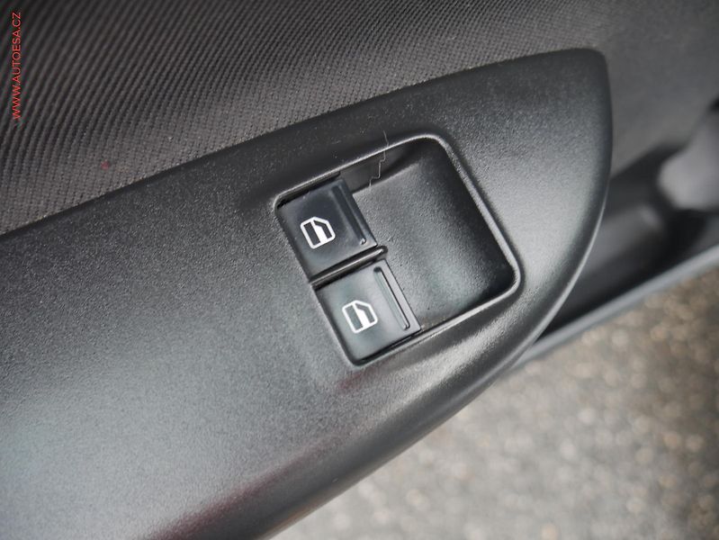 Škoda Octavia (2010) 1.2 TSi, Ambiente, TZ - fotka 13 z 19