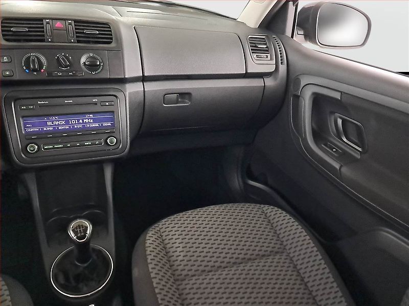 Škoda Fabia (2010) 1.2 TSI - fotka 8 z 18