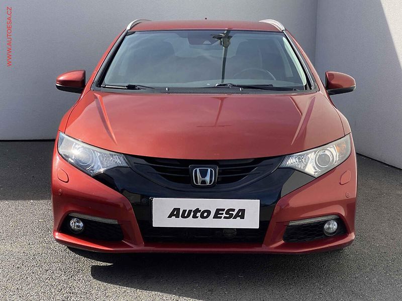 Honda Civic (2014) 1.6 i-DTEC, ČR, Bixen, kamera - fotka 2 z 20