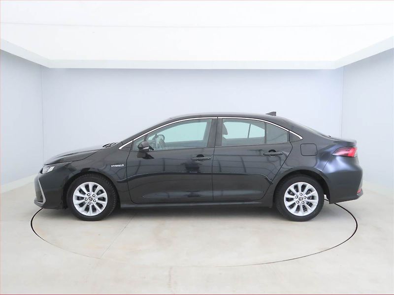 Toyota Corolla (2019) 1.8 Hybrid, Automat, ČR,1.maj - fotka 3 z 15