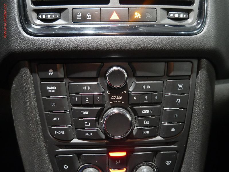 Opel Meriva (2012) 1.4T, ČR, AC, temp - fotka 13 z 16