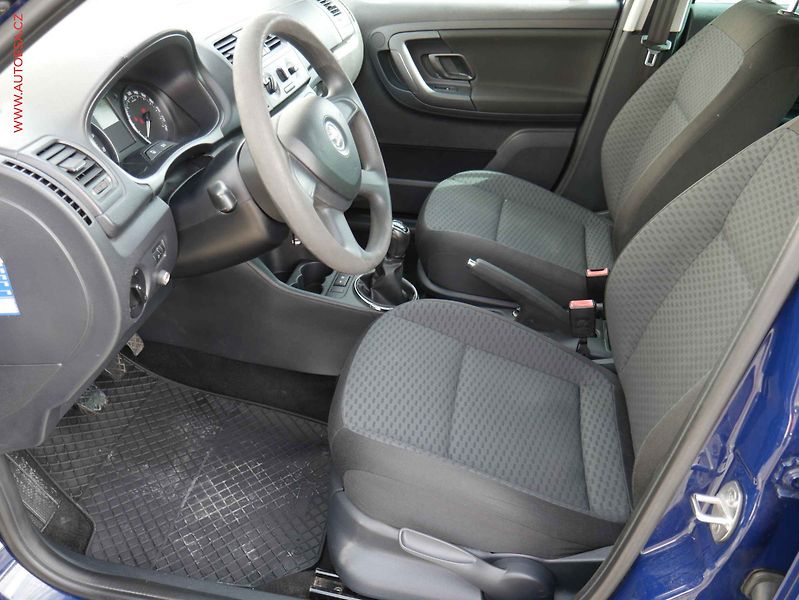 Škoda Fabia (2013) 1.2 TSi, ČR, Ambition, AC - fotka 9 z 15