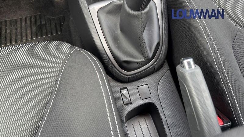 Renault Clio 1.2 16V - fotka 11 z 24
