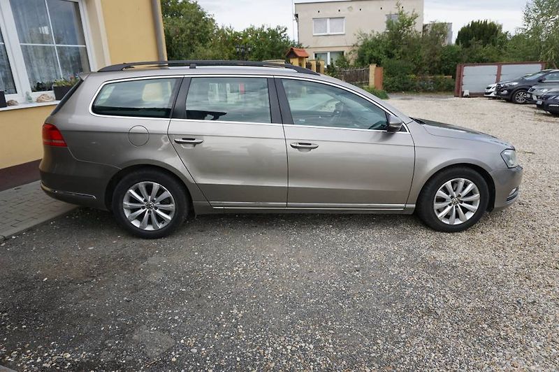 Volkswagen Passat Variant (2012) 2,0   125 kw 2,Majitel  nové v - fotka 6 z 36