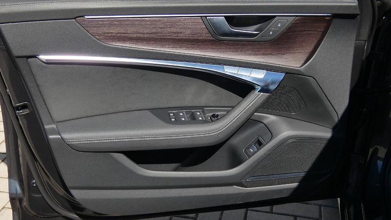 Audi A6 ALLROAD QUATTRO 3.0 55 TDI qua - fotka 8 z 27