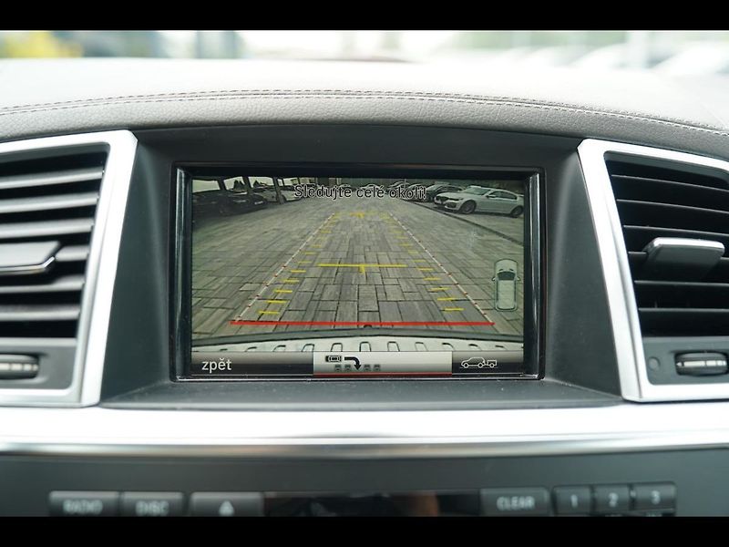 Mercedes-Benz GL 350d, 4Matic, AMG, 7míst, - fotka 41 z 50