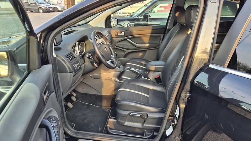 Ford Kuga (2011) 2.0 TDCi 4x4 Titanium, ČR - fotka 10 z 52