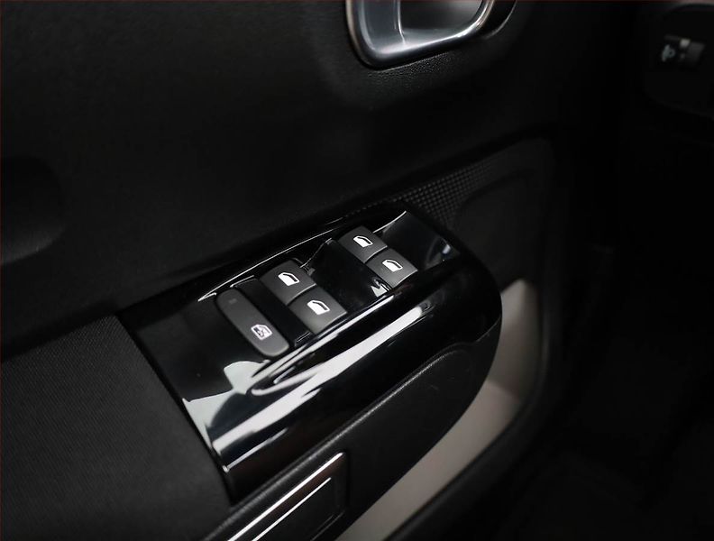 Citroën C3 (2018) 1.2 PureTech, ČR,1.maj - fotka 14 z 16