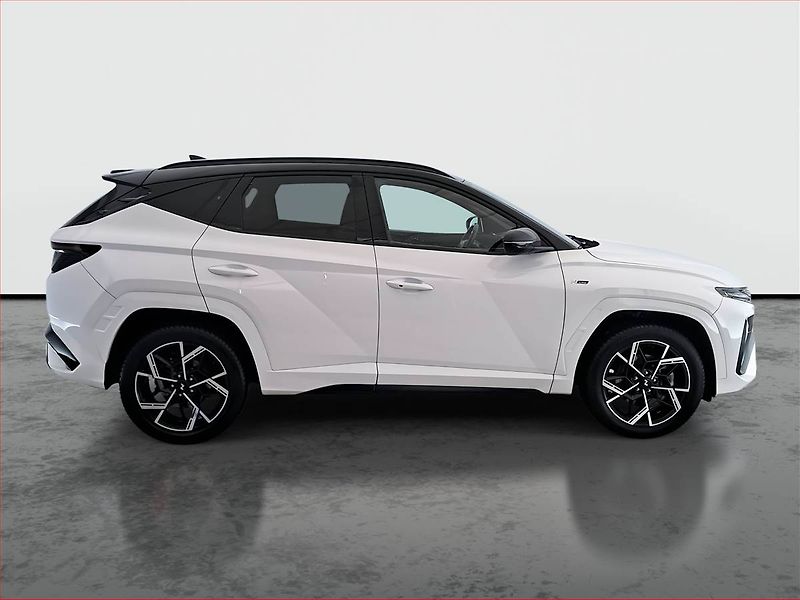 Hyundai Tucson (2024) N-Line 1.6 T-GDI 48V MHEV - fotka 6 z 23