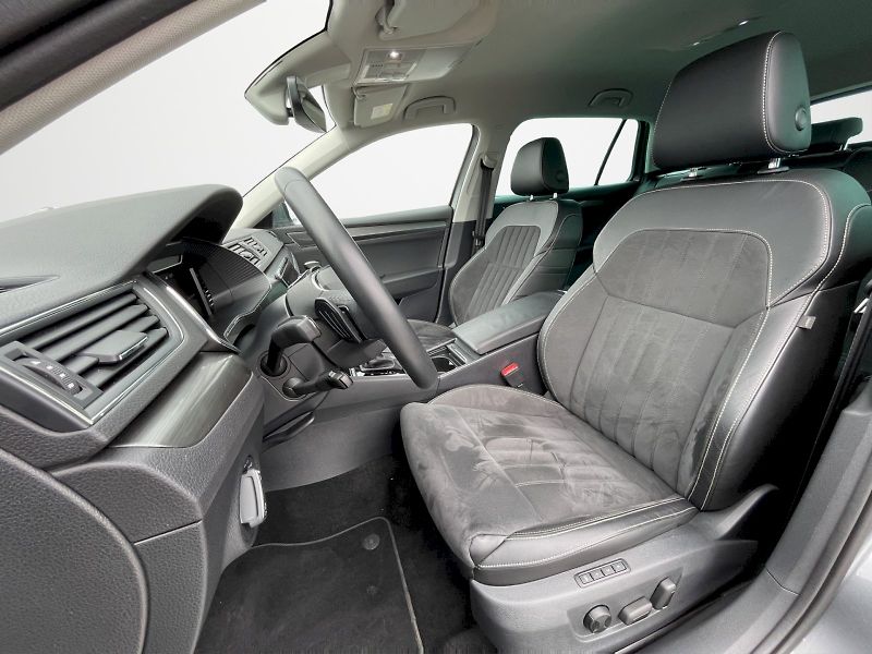 Škoda Superb (2024) 2.0 TDI 110kW DSG Style Plus c - fotka 23 z 35