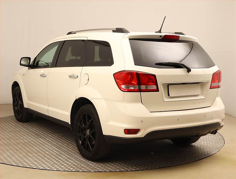 Fiat Freemont (2015) 2.0 MultiJet, 4X4, Automat - fotka 4 z 21