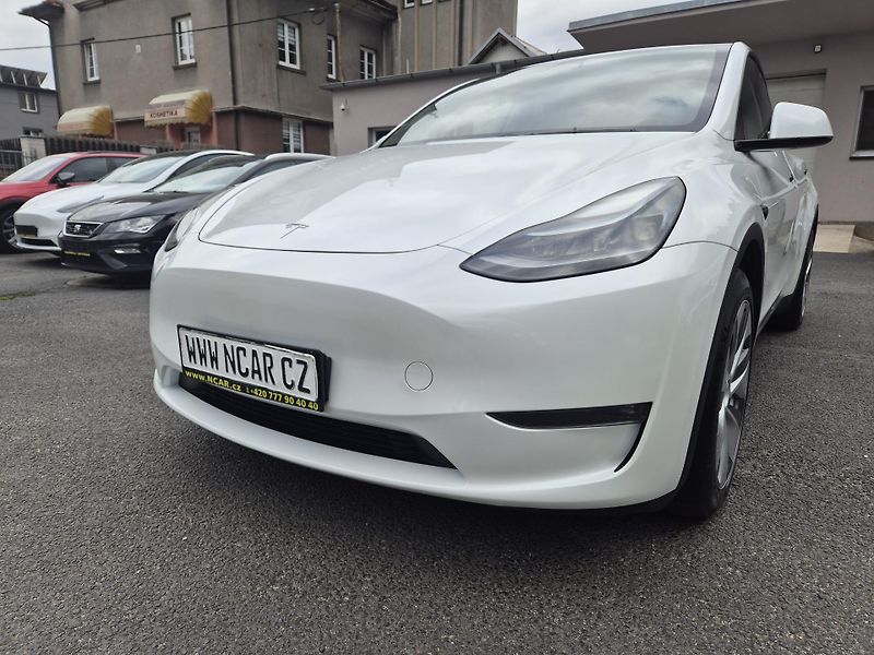 Tesla Model Y LONG RANGE DUAL MOTOR TZ 91 % - fotka 48 z 50