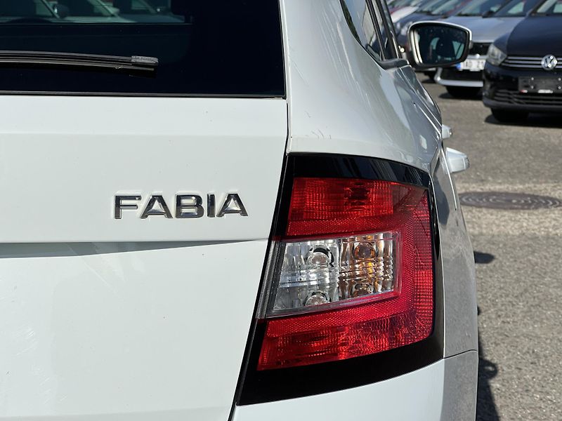 Škoda Fabia JOY 1.0MPi 55kw TEMPOMAT KLIMA - fotka 41 z 42
