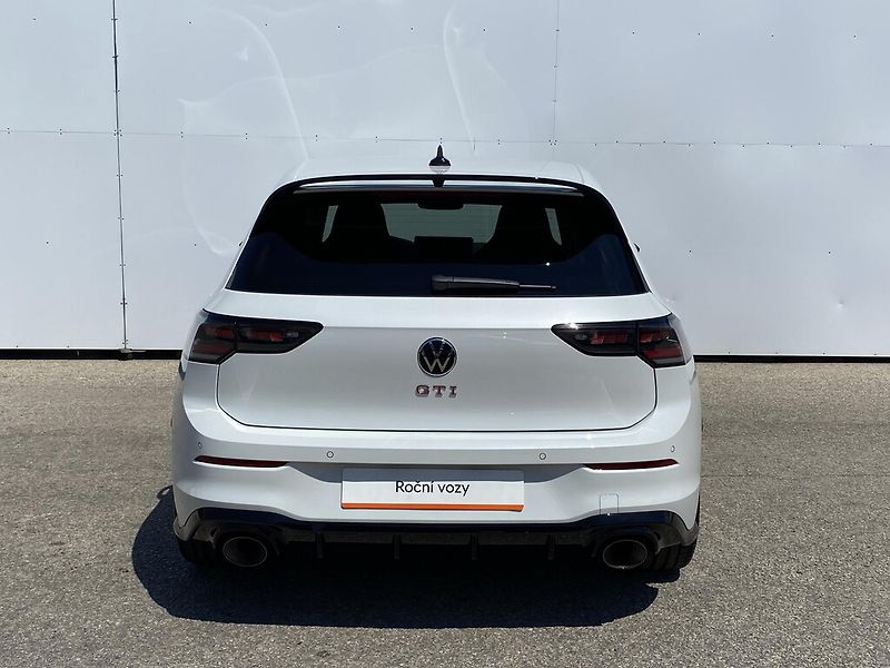 Volkswagen Golf 2,0 TSI 224 kW DSG Clubsport - fotka 6 z 29