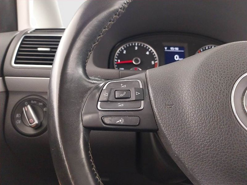 Volkswagen Touran (2013) Comfortline 1.6 TDI - fotka 17 z 21