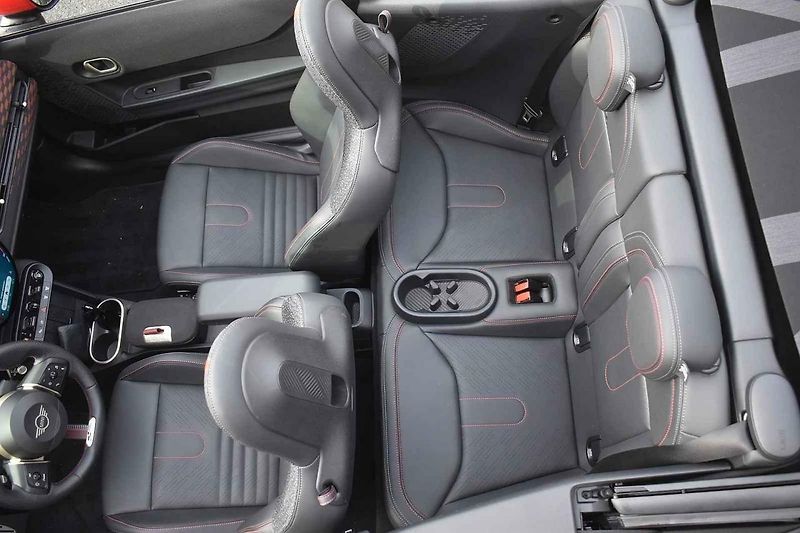 Mini Cabrio JWC v testu
