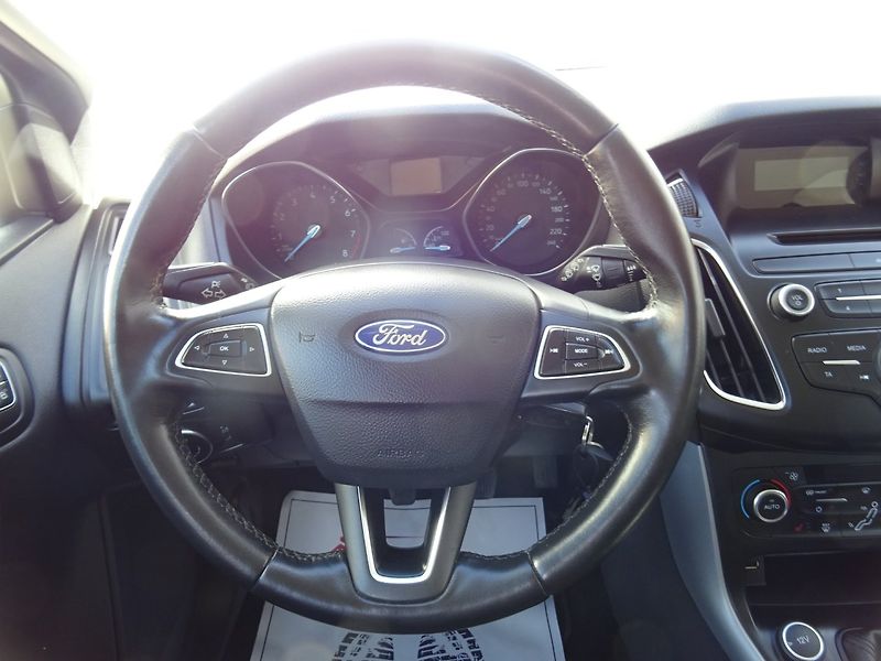 Ford Focus (2015) 1.0i,92kW,71tkm,klima,ALU - fotka 14 z 22