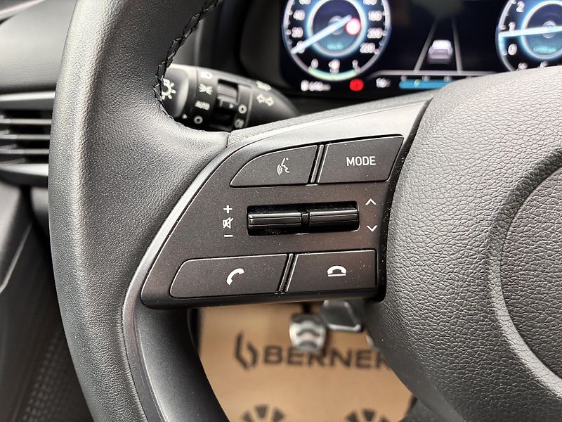 Hyundai Bayon 1.2i 62kW PLAY ČR REZERVACE - fotka 25 z 31