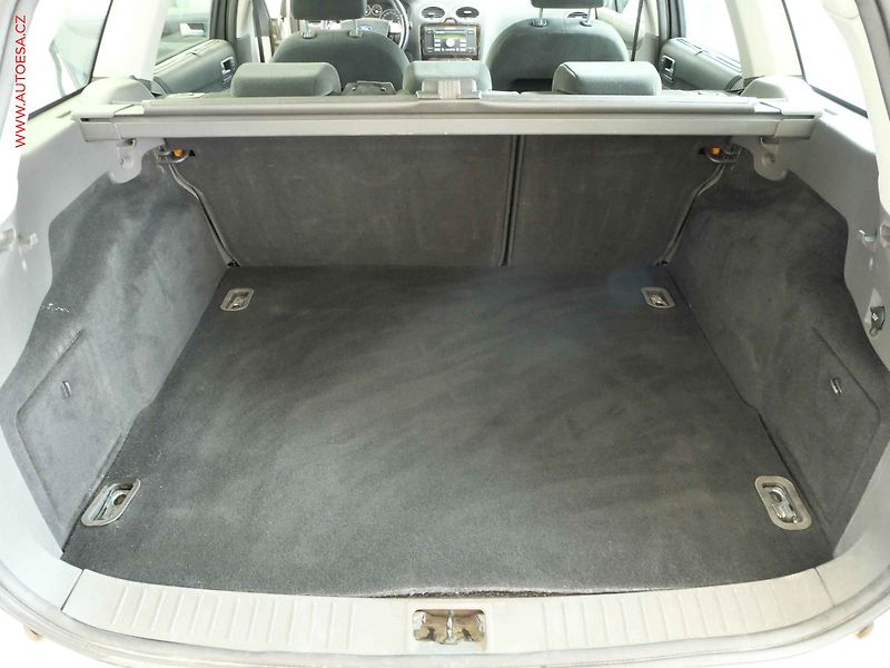Ford Focus (2006) 1.8TDCi, AC, temp - fotka 7 z 20