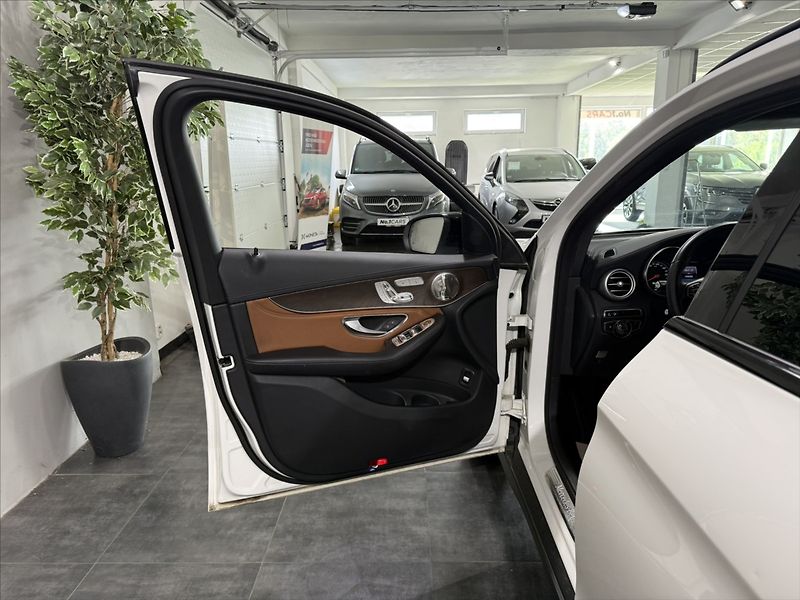 Mercedes-Benz GLC 2,0   250 BURM 360 PANORAMA - fotka 6 z 33