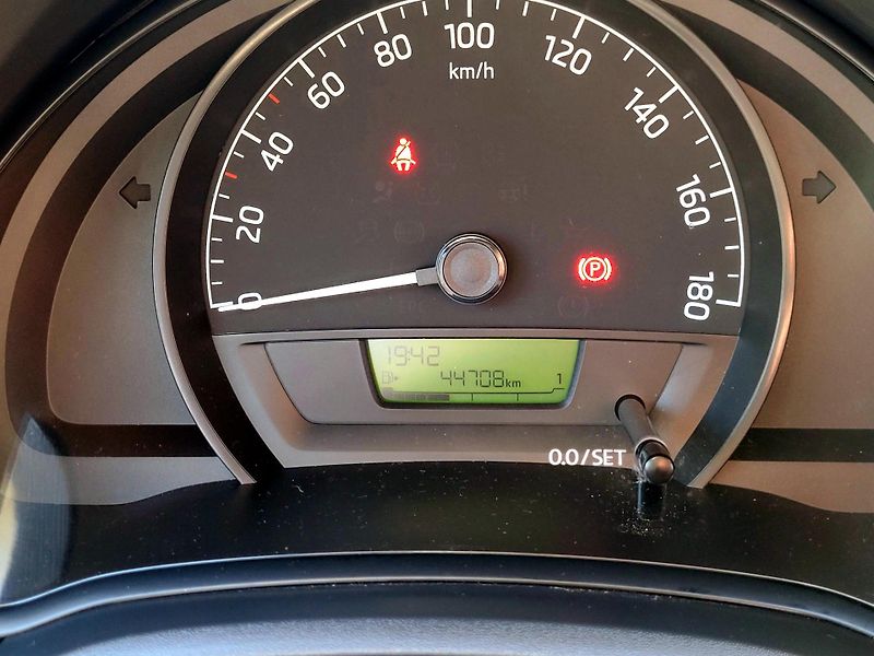 Škoda Citigo MPi 1.maj,SERV.KNIHA,jen 44tkm - fotka 31 z 35