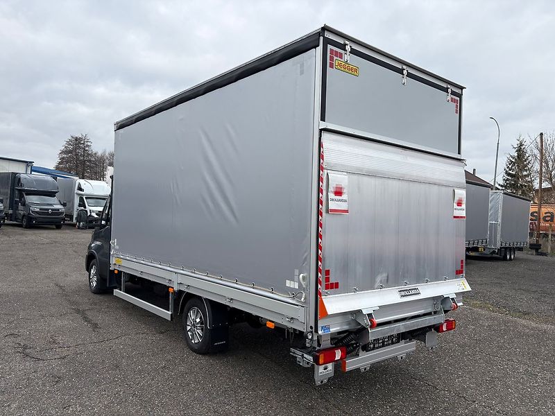 Iveco Daily (2026) 3.0, 180HP, 10EP, Hydr. čelo - fotka 2 z 21