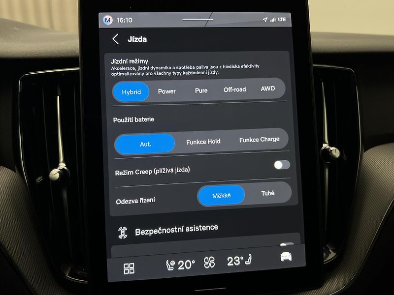 Volvo XC60 T6 AWD BLACK EDITION RESKIN - fotka 37 z 50