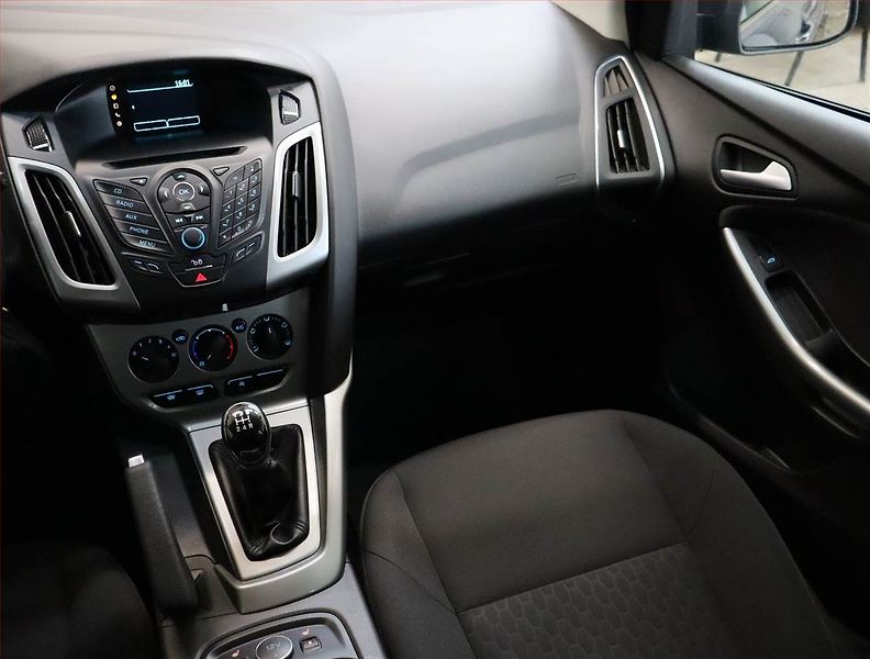 Ford Focus (2014) 1.0 EcoBoost, Serv.kniha - fotka 8 z 20