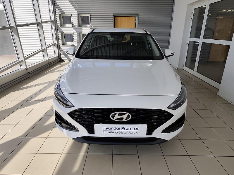 Hyundai i30 (2025) 1.5 DPi 71kW Smart MT - fotka 6 z 21