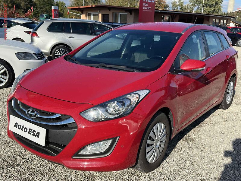 Hyundai i30 (2015) 1.6 16V, ČR, AAC, tempo - fotka 3 z 19