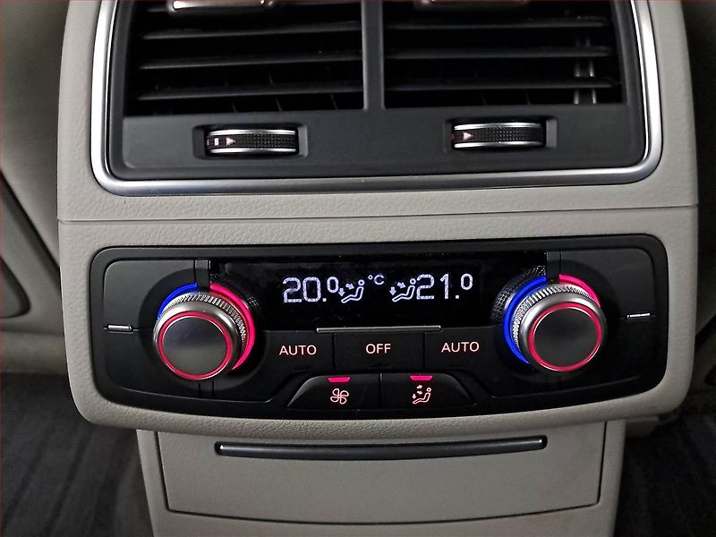 Audi A6 (2015) 3.0 BiTDI, 4X4, Automat, Kůže - fotka 18 z 25