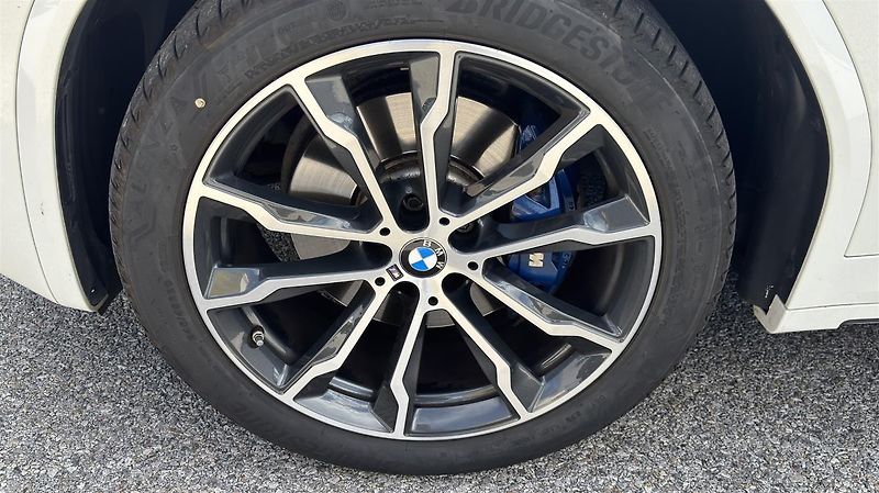BMW X3 xDrive30d Mpaket - fotka 4 z 12
