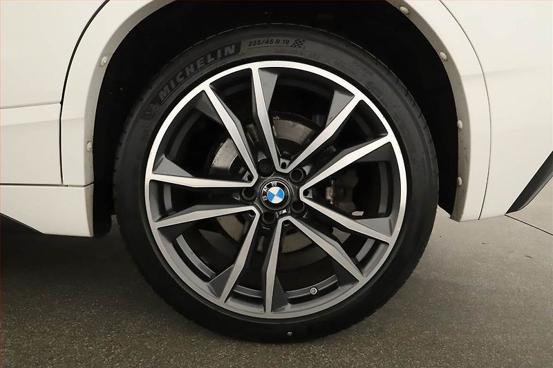 BMW X2 (2021) xDrive25e - fotka 12 z 22