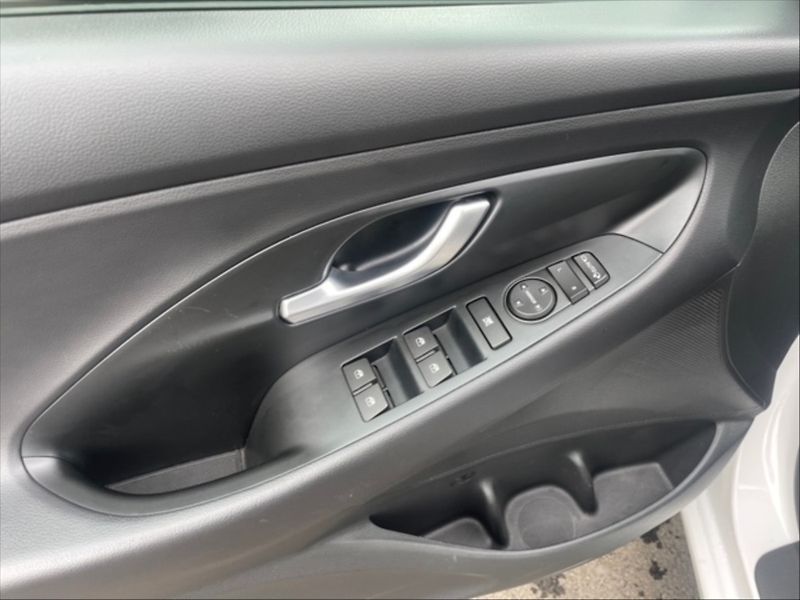 Hyundai i30 1,0 TGDI 120 Smart - fotka 11 z 11