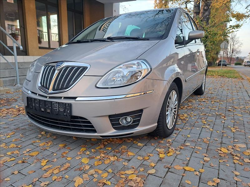 Lancia Musa 1,4 i Comfort - fotka 18 z 52