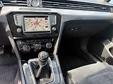 Volkswagen Passat 2.0 TDi 110 kW 4x4 HighLine ČR - náhled 18
